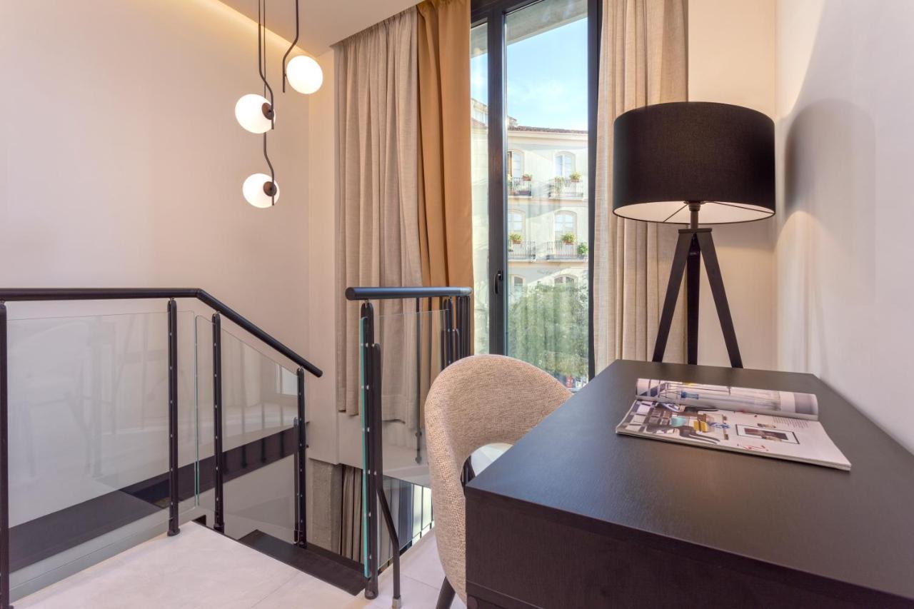 Magnificent Renovated 2Bd 2Bth Duplex With Backyard - City Centre Málaga Exteriör bild