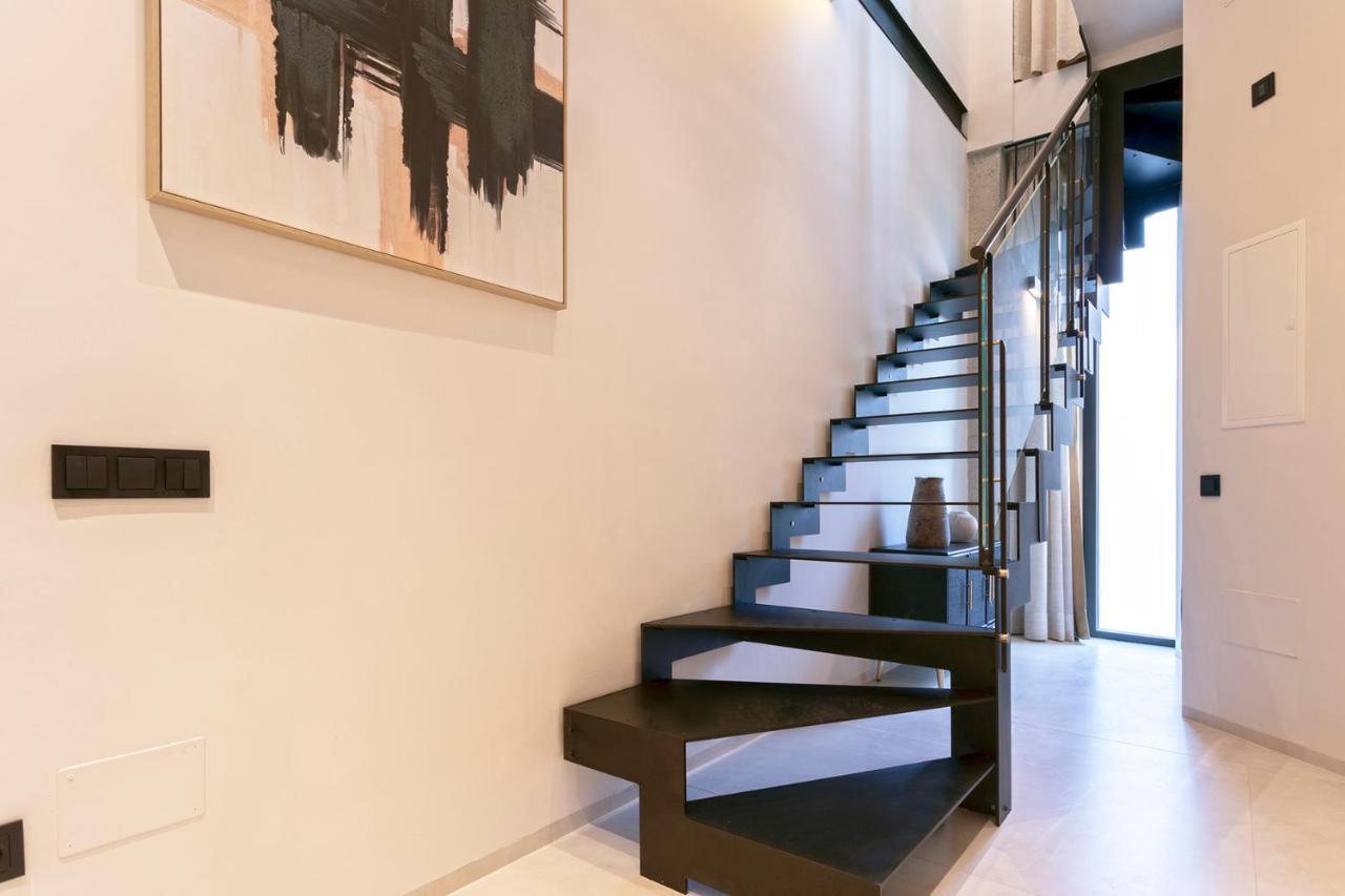 Magnificent Renovated 2Bd 2Bth Duplex With Backyard - City Centre Málaga Exteriör bild