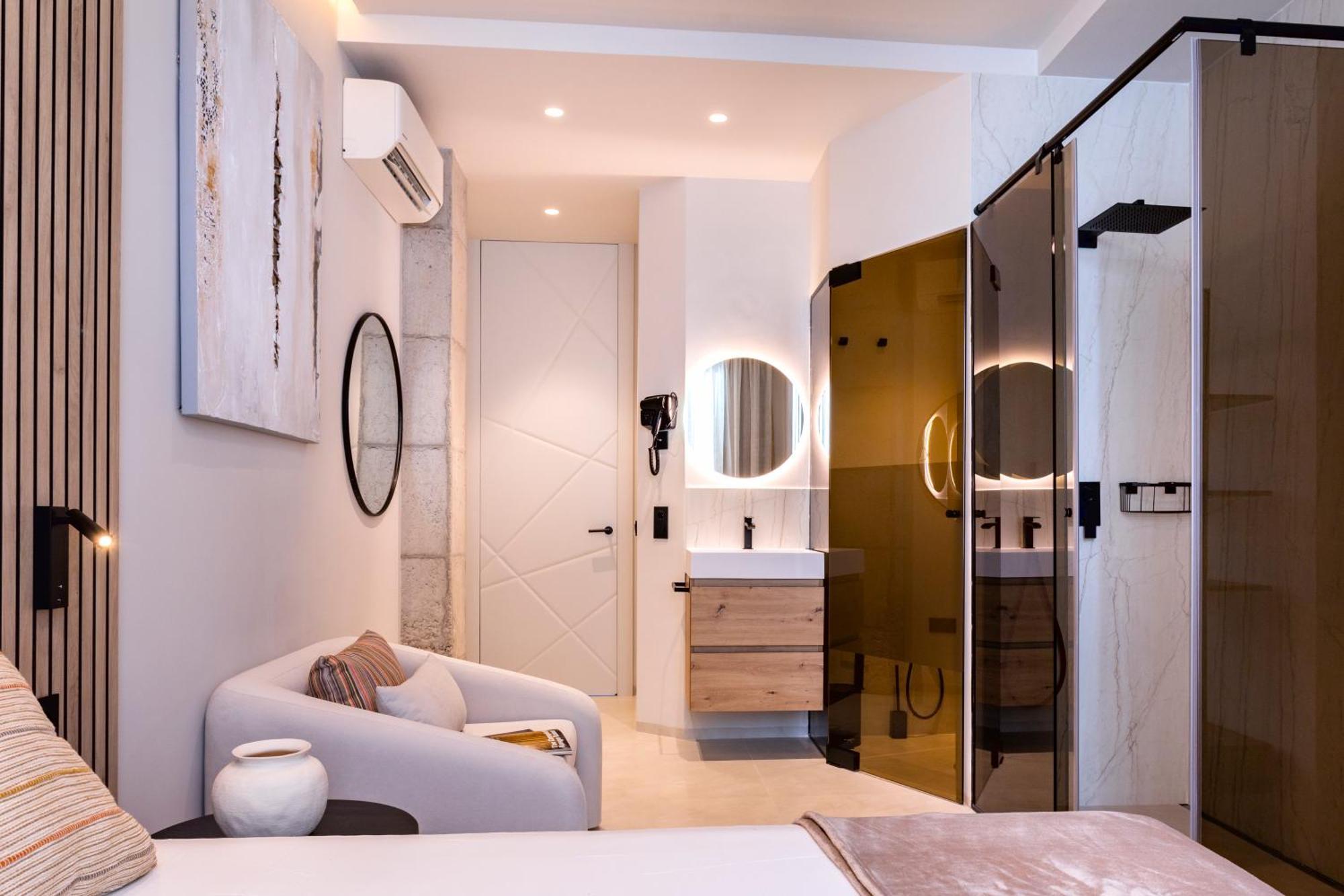 Magnificent Renovated 2Bd 2Bth Duplex With Backyard - City Centre Málaga Exteriör bild